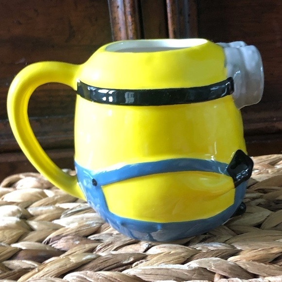 Minion sculpture ceramic mug - Picture 4 of 6